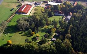 Heidegut Eschede Reitsportanlage und Feriendorf