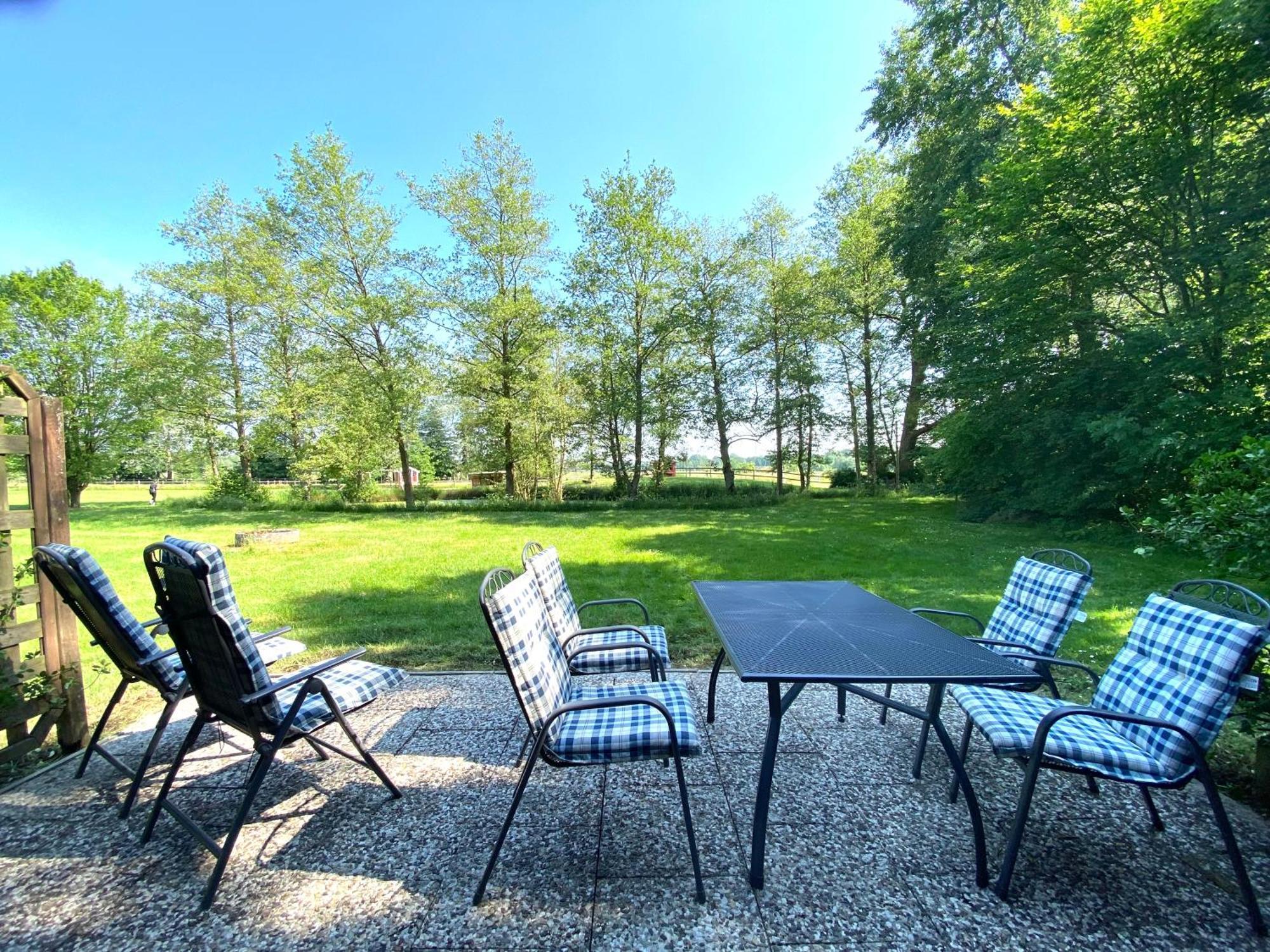 Heidegut Eschede Reitsportanlage und Feriendorf Exterior foto
